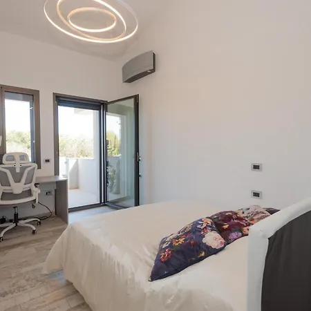 Tetty Guest house *
